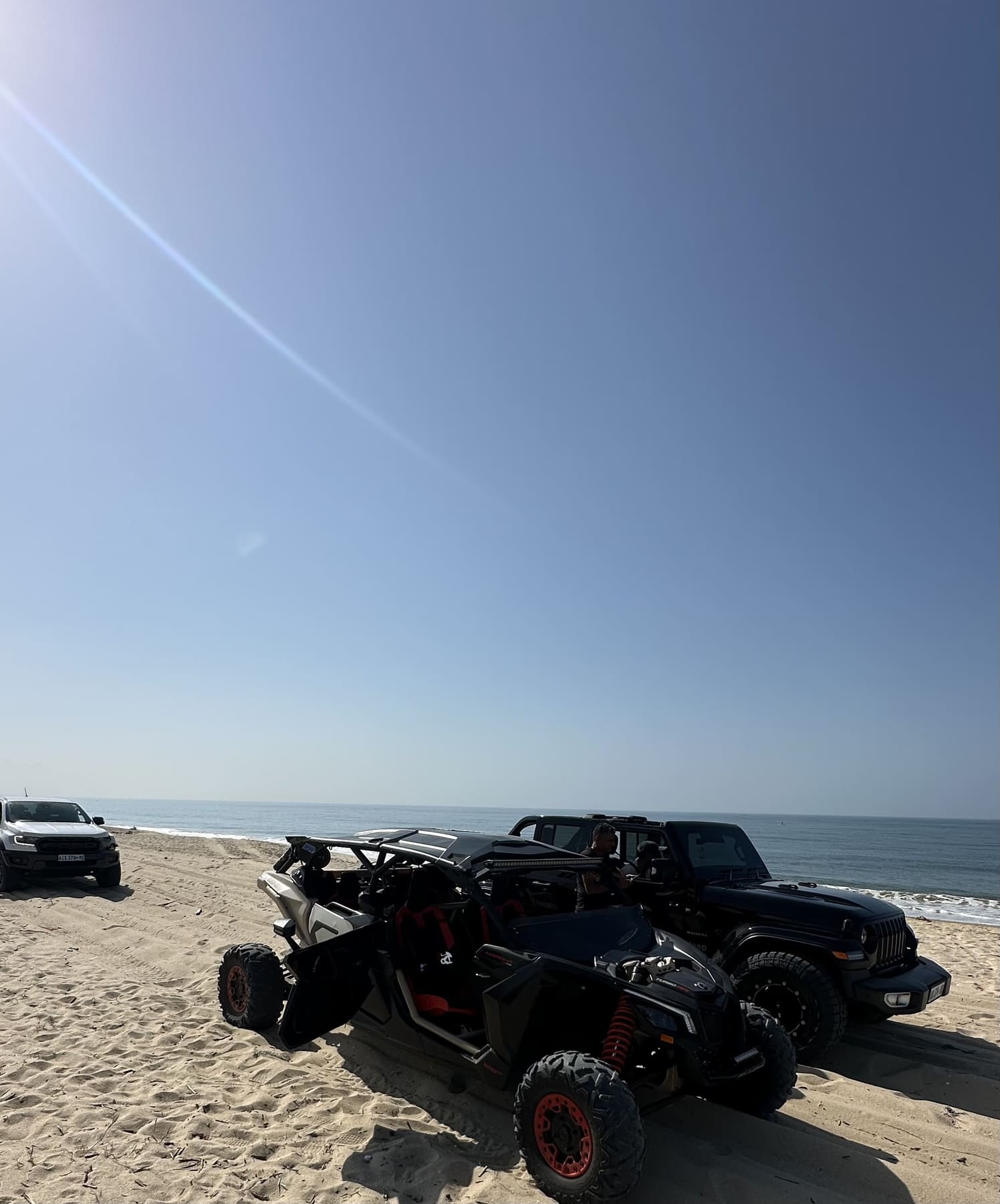 Maverick e Jeeps na praia da Macaneta